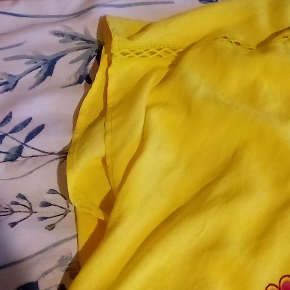 Pioneer Woman Embroidered Ruffle Hem Blouse Sz 3 x - Picture 4 of 8